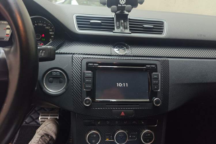 Used Volkswagen FAW-Volkswagen CC 2013 1.8TSI Luxury Model Audio And AC Panel