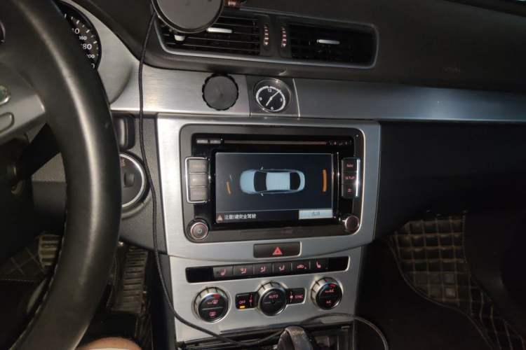 Used Volkswagen FAW-Volkswagen CC 2013 1.8TSI Luxury Model Audio And AC Panel