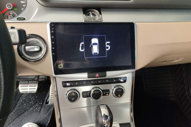 Used Volkswagen FAW-Volkswagen CC 2013 1.8TSI Prestige Model Audio And AC Panel