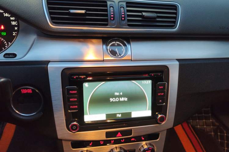 Used Volkswagen FAW-Volkswagen CC 2013 2.0 TSI Ultimate Model Audio And AC Panel