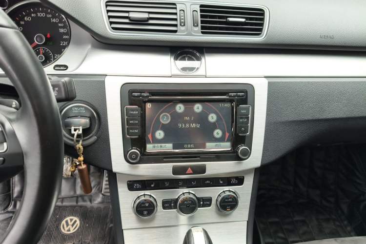 Used Volkswagen FAW-Volkswagen CC 2013 2.0 TSI Luxury Model Audio And AC Panel
