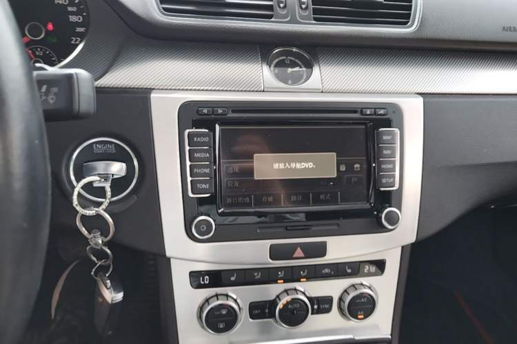 Used Volkswagen FAW-Volkswagen CC 2013 3.0 FSI V6 Audio And AC Panel