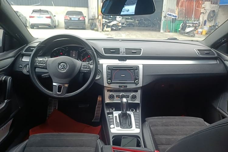 Used Volkswagen FAW-Volkswagen CC 2013 2.0 TSI Luxury Model Center Console