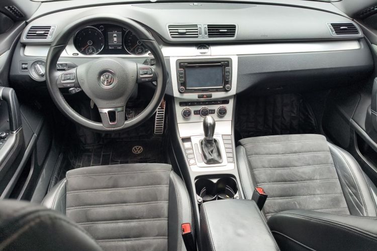 Used Volkswagen FAW-Volkswagen CC 2013 2.0 TSI Luxury Model Center Console