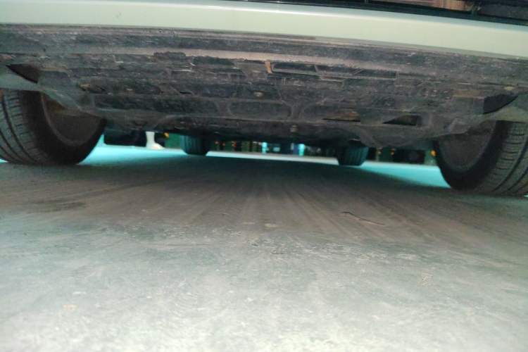 Used Volkswagen FAW-Volkswagen CC 2013 1.8TSI Luxury Model Chassis Front