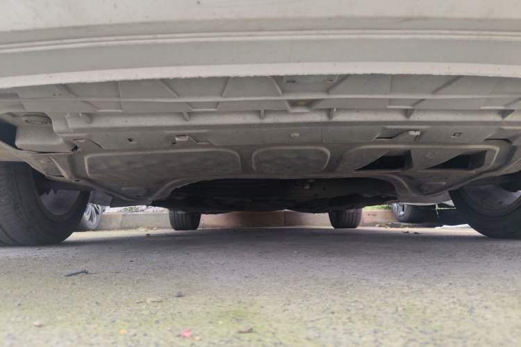 Used Volkswagen FAW-Volkswagen CC 2013 1.8TSI Prestige Model Chassis Front