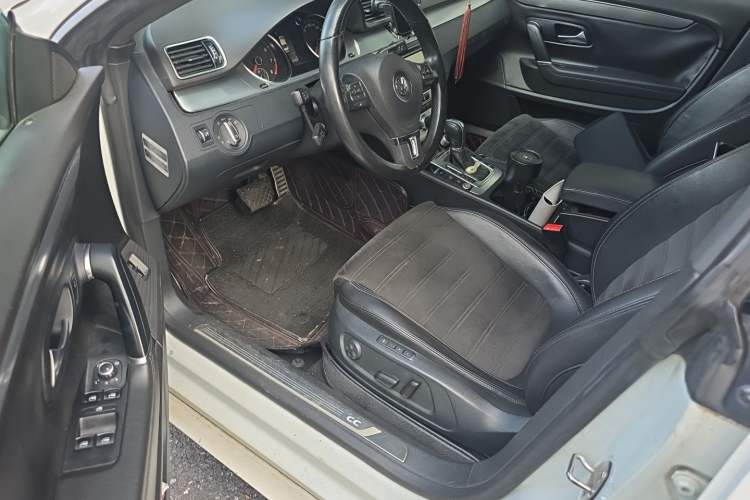 Used Volkswagen FAW-Volkswagen CC 2013 1.8TSI Luxury Model Driver Seat