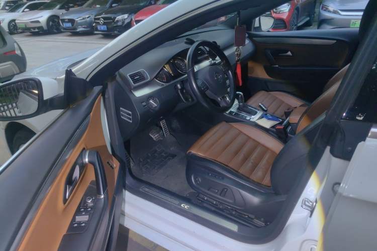Used Volkswagen FAW-Volkswagen CC 2013 1.8TSI Luxury Model Driver Seat