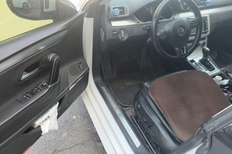 Used Volkswagen FAW-Volkswagen CC 2013 2.0 TSI Ultimate Model Driver Seat