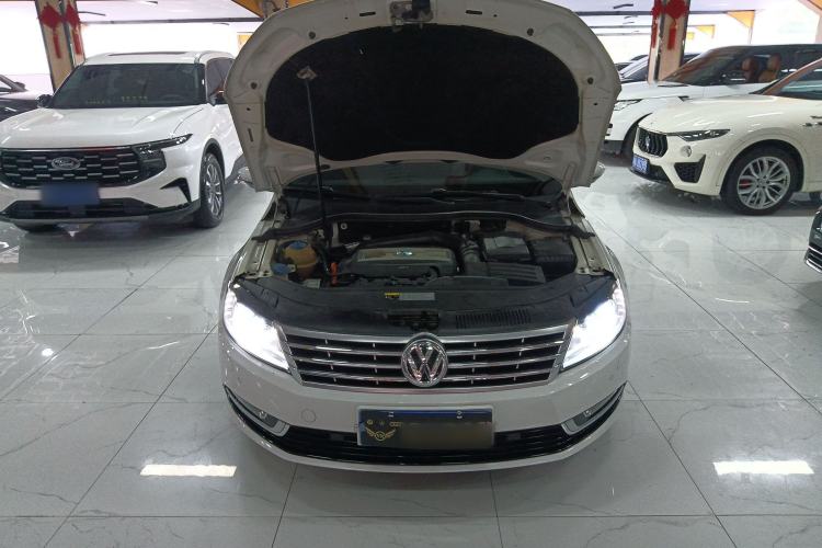 Used Volkswagen FAW-Volkswagen CC 2013 1.8TSI Prestige Model Engine Bay