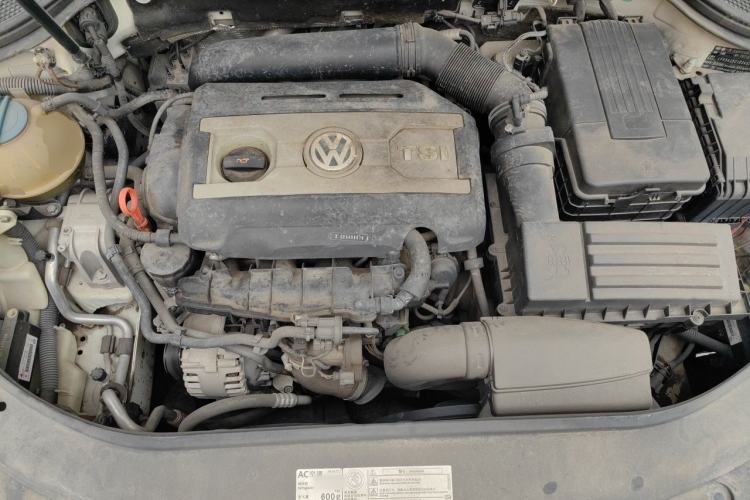 Used Volkswagen FAW-Volkswagen CC 2013 1.8TSI Luxury Model Engine Bay