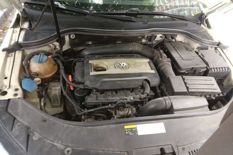 Used Volkswagen FAW-Volkswagen CC 2013 2.0 TSI Ultimate Model Engine Bay