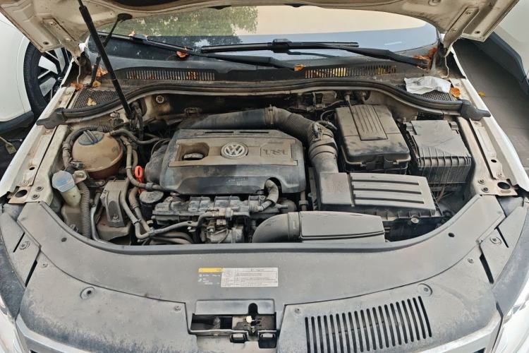Used Volkswagen FAW-Volkswagen CC 2013 2.0 TSI Ultimate Model Engine Bay