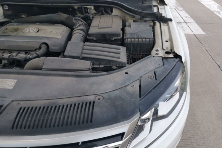 Used Volkswagen FAW-Volkswagen CC 2013 2.0 TSI Ultimate Model Engine Bay Left