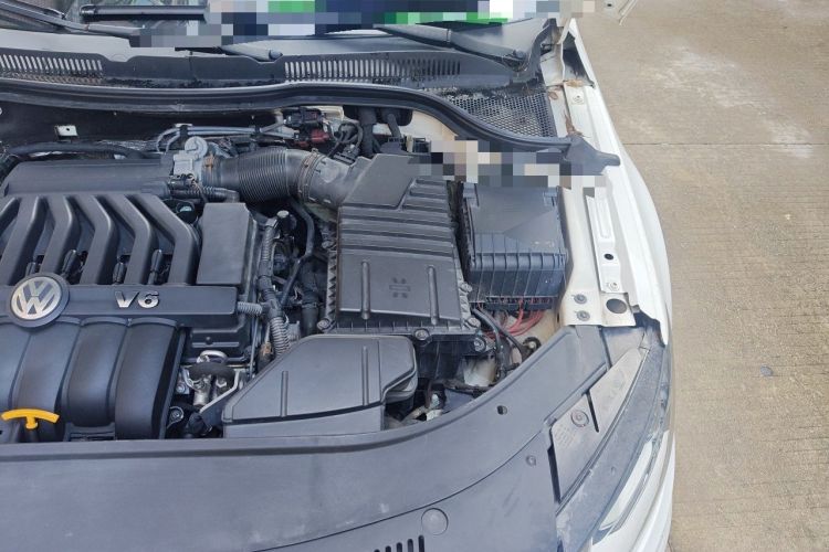 Used Volkswagen FAW-Volkswagen CC 2013 3.0 FSI V6 Engine Bay Left