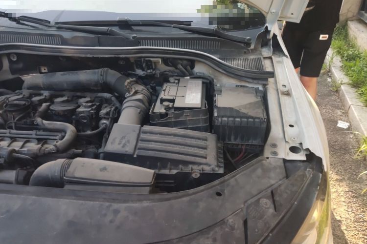Used Volkswagen FAW-Volkswagen CC 2013 1.8TSI Prestige Model Engine Bay Left