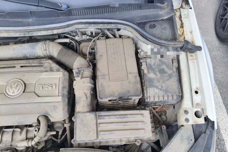 Used Volkswagen FAW-Volkswagen CC 2013 1.8TSI Luxury Model Engine Bay Left
