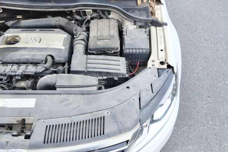 Used Volkswagen FAW-Volkswagen CC 2013 2.0 TSI Luxury Model Engine Bay Left