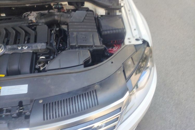 Used Volkswagen FAW-Volkswagen CC 2013 3.0 FSI V6 Engine Bay Left