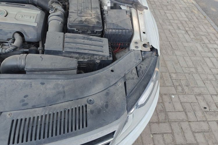 Used Volkswagen FAW-Volkswagen CC 2013 1.8TSI Luxury Model Engine Bay Left
