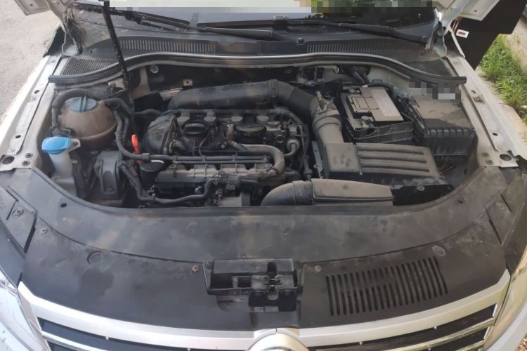 Used Volkswagen FAW-Volkswagen CC 2013 1.8TSI Prestige Model Engine Bay