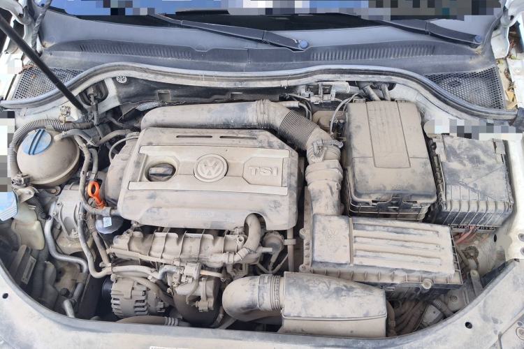 Used Volkswagen FAW-Volkswagen CC 2013 1.8TSI Luxury Model Engine Bay