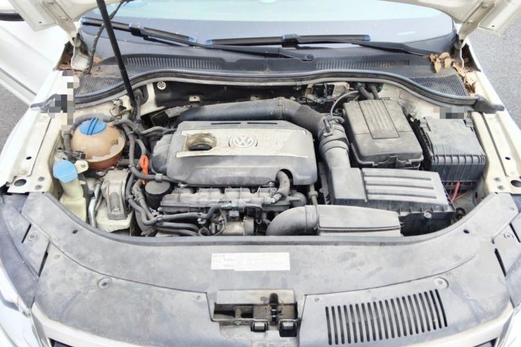Used Volkswagen FAW-Volkswagen CC 2013 2.0 TSI Luxury Model Engine Bay