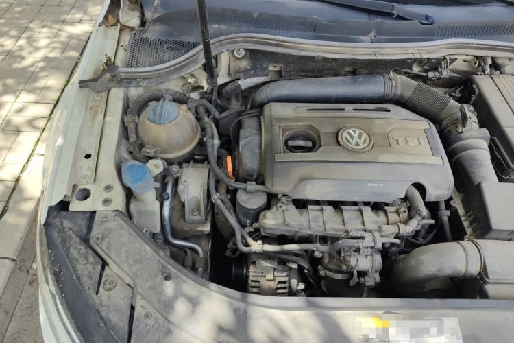 Used Volkswagen FAW-Volkswagen CC 2013 2.0 TSI Ultimate Model Engine Bay Right