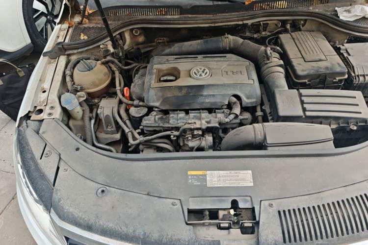 Used Volkswagen FAW-Volkswagen CC 2013 2.0 TSI Ultimate Model Engine Bay Right