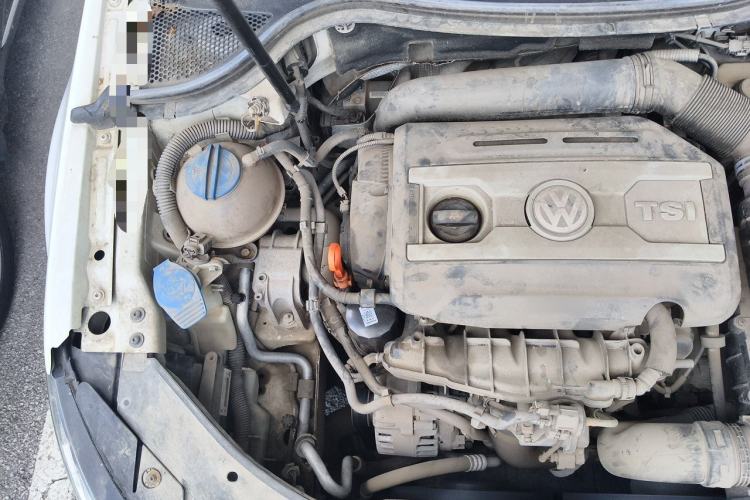 Used Volkswagen FAW-Volkswagen CC 2013 1.8TSI Luxury Model Engine Bay Right