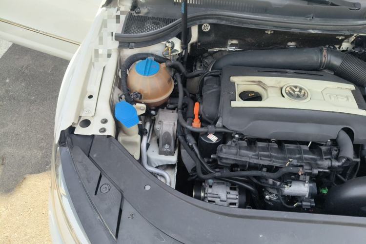 Used Volkswagen FAW-Volkswagen CC 2013 2.0 TSI Ultimate Model Engine Bay Right