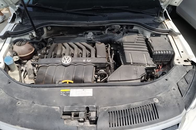 Used Volkswagen FAW-Volkswagen CC 2013 3.0 FSI V6 Engine Bay