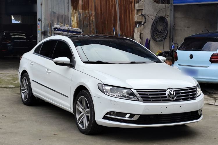 Used Volkswagen FAW-Volkswagen CC 2013 2.0 TSI Luxury Model Exterior 2