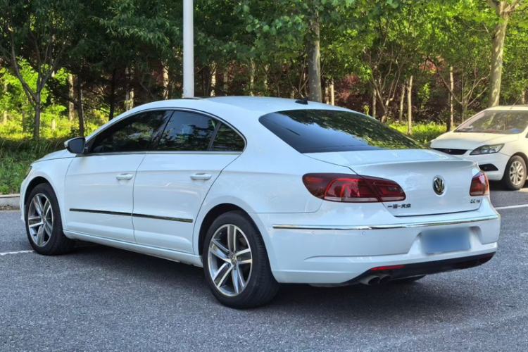 Used Volkswagen FAW-Volkswagen CC 2013 2.0 TSI Luxury Model Exterior 2