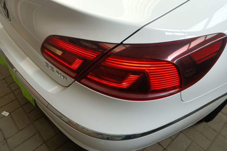 Used Volkswagen FAW-Volkswagen CC 2013 3.0 FSI V6 Exterior 3