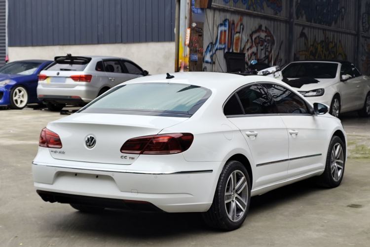 Used Volkswagen FAW-Volkswagen CC 2013 2.0 TSI Luxury Model Exterior 3
