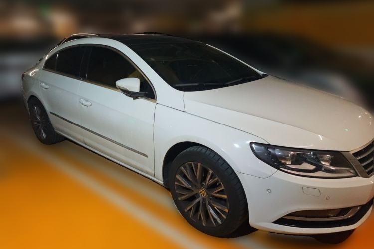 Used Volkswagen FAW-Volkswagen CC 2013 2.0 TSI Ultimate Model Front Right 45 Deg