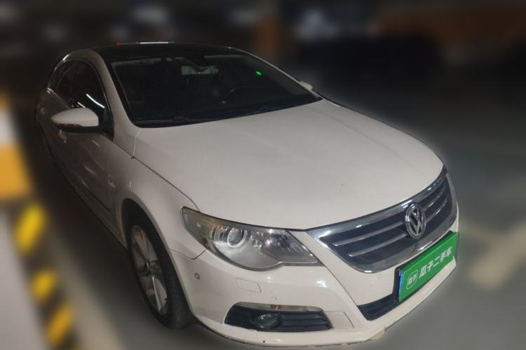 Used Volkswagen FAW-Volkswagen CC 2013 1.8TSI Luxury Model Front Right 45 Deg