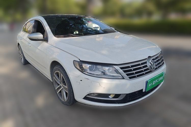 Used Volkswagen FAW-Volkswagen CC 2013 1.8TSI Luxury Model Front Right 45 Deg