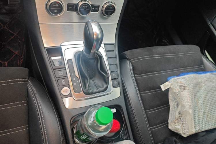 Used Volkswagen FAW-Volkswagen CC 2013 1.8TSI Luxury Model Gear Lever