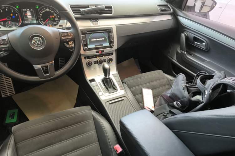 Used Volkswagen FAW-Volkswagen CC 2013 1.8TSI Luxury Model Gear Lever