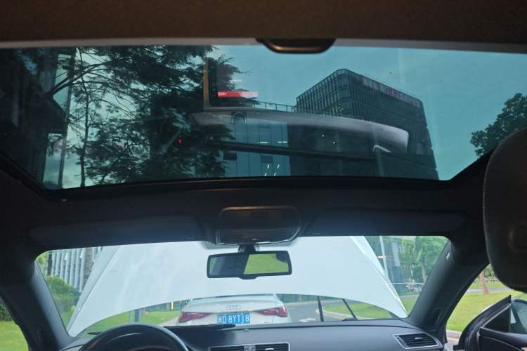 Used Volkswagen FAW-Volkswagen CC 2013 1.8TSI Luxury Model Headliner