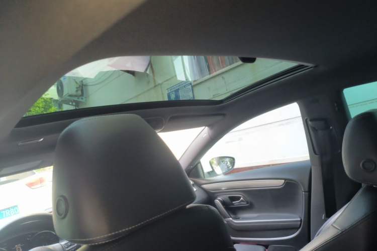 Used Volkswagen FAW-Volkswagen CC 2013 1.8TSI Luxury Model Headliner
