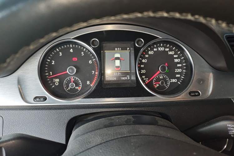 Used Volkswagen FAW-Volkswagen CC 2013 1.8TSI Luxury Model Instrument Cluster