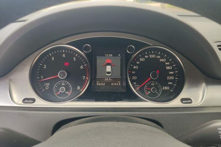 Used Volkswagen FAW-Volkswagen CC 2013 1.8TSI Luxury Model Instrument Cluster