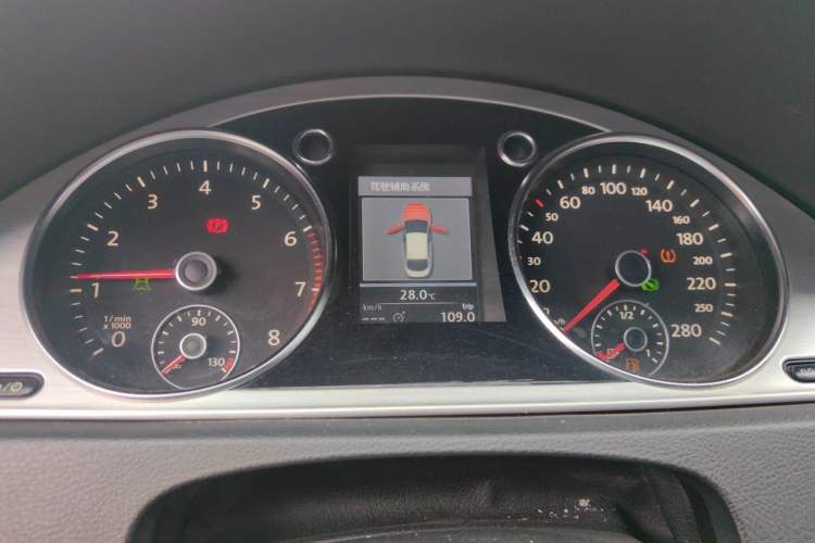 Used Volkswagen FAW-Volkswagen CC 2013 2.0 TSI Ultimate Model Instrument Cluster