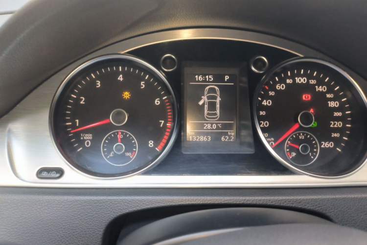 Used Volkswagen FAW-Volkswagen CC 2013 1.8TSI Luxury Model Instrument Cluster