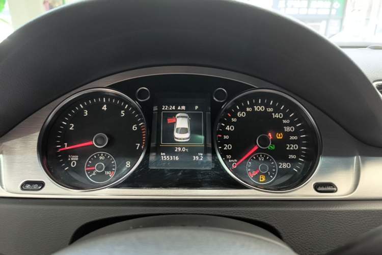 Used Volkswagen FAW-Volkswagen CC 2013 1.8TSI Luxury Model Instrument Cluster
