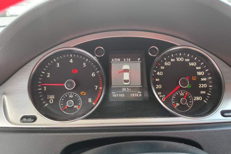 Used Volkswagen FAW-Volkswagen CC 2013 1.8TSI Luxury Model Instrument Cluster
