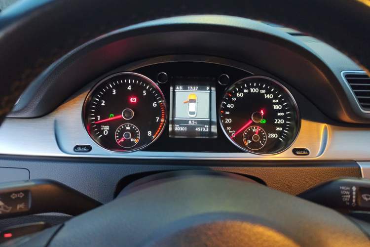 Used Volkswagen FAW-Volkswagen CC 2013 2.0 TSI Ultimate Model Instrument Cluster